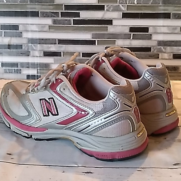 New Balance 767 running shoes 7B - Picture 3 of 5